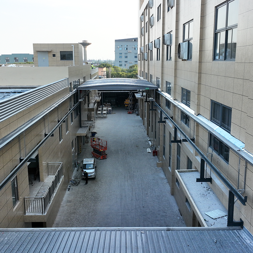 Custom Retractable Aisle Awning for Industrial Facilities | Factory Corridor Cover - Image 4